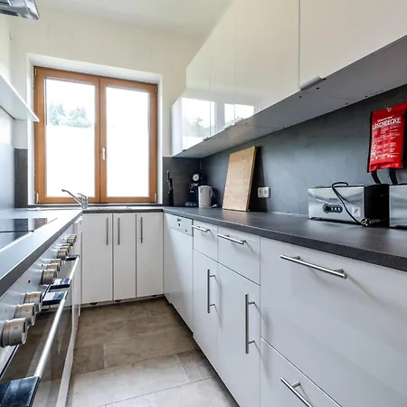 בקתה Haslau Large *