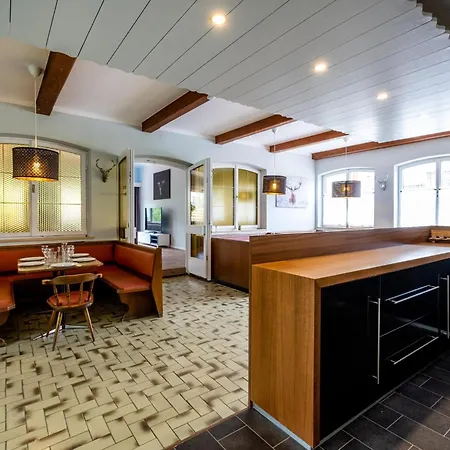 Haslau Large * הופגרטן אים בריקסנטל